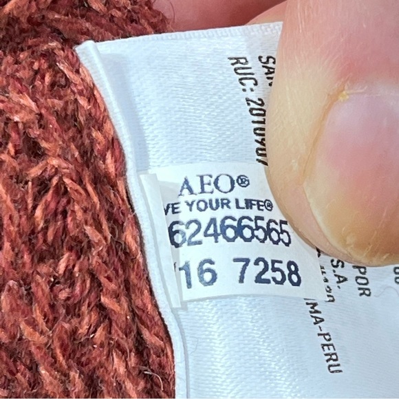 American Eagle Outfitter Rust Colored crew neck lightweight sweater size small - Picture 7 of 12